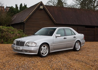 Lot 261 - 1995 Mercedes-Benz  C36