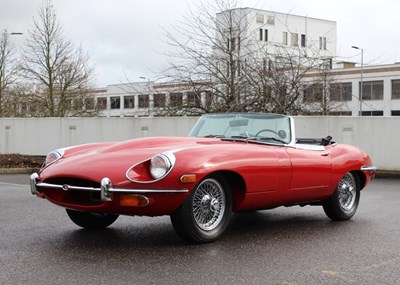 Lot 211 - 1969 Jaguar E-Type Series II Roadster (4.2 litre)