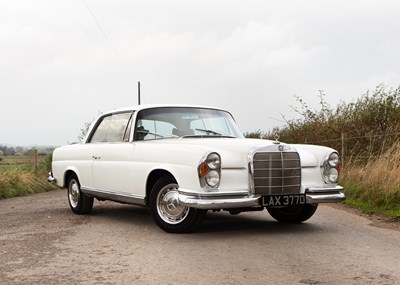 Lot 325 - 1966 Mercedes-Benz 250 SE Coupé