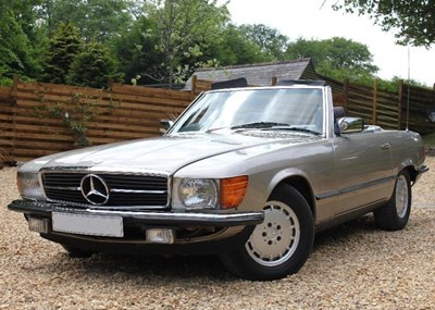 Lot 329 - 1985 Mercedes-Benz 500 SL Roadster