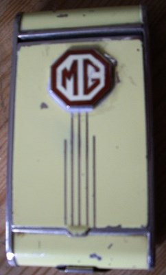 Lot 150 - MG, an Art Deco style cigarette case