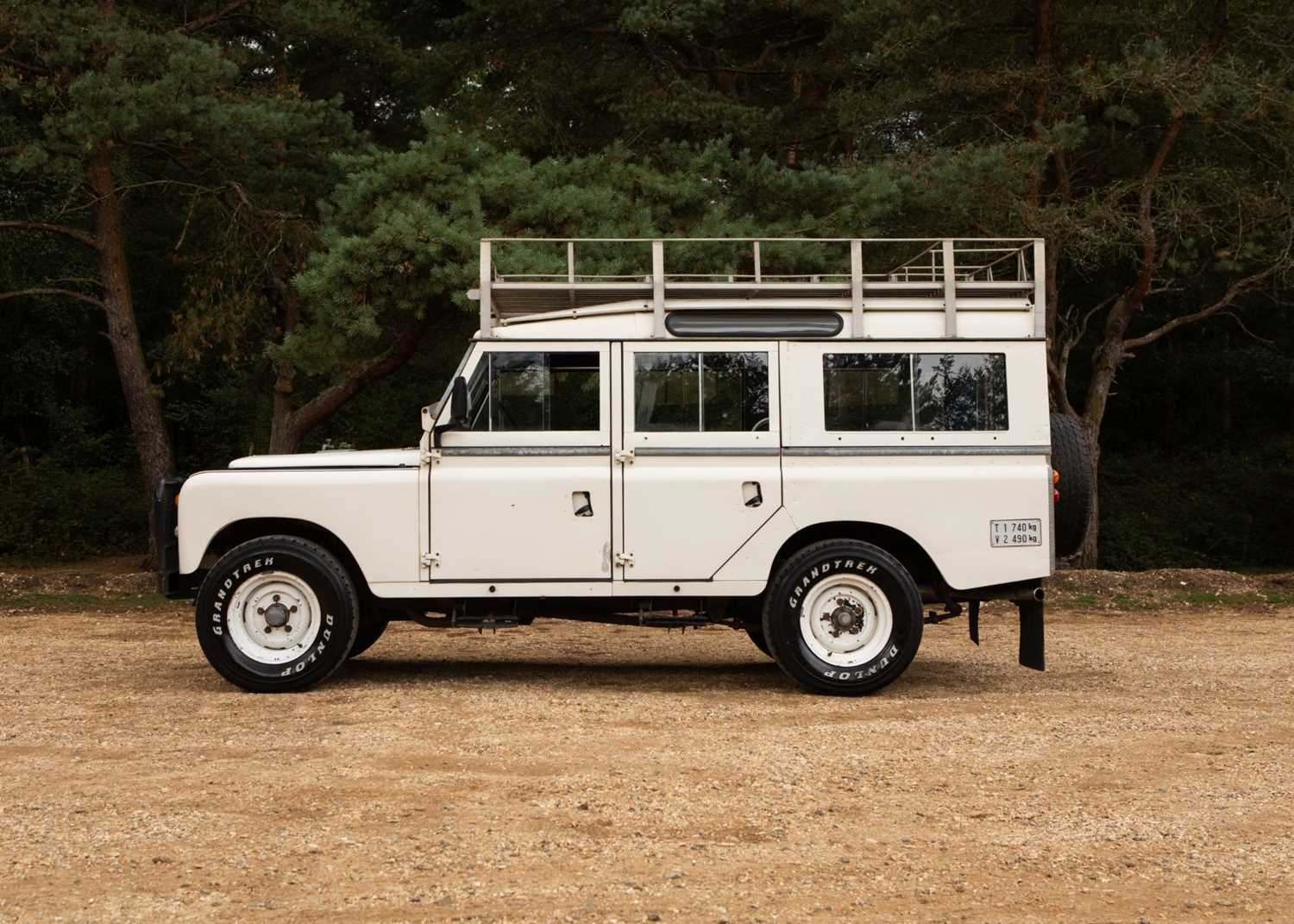 Click for high resolution Lot 258 - 1976 Land Rover Series IIA (Long wheelbase)