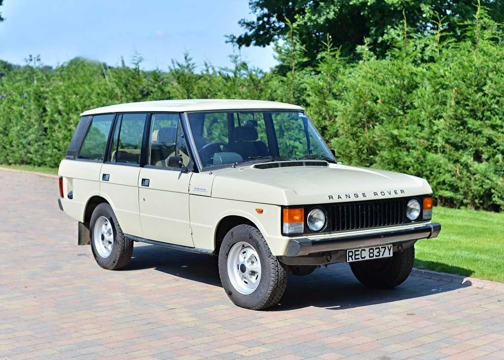 Lot 127 - 1982 Range Rover  Classic