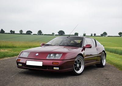 Lot 257 - 1991 Renault Alpine GTA V6 Le Mans