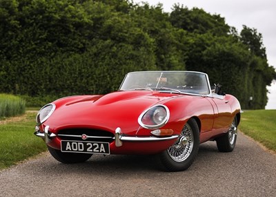 Lot 200 - 1961 Jaguar  E-Type Series I Roadster Flat-floor