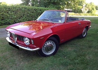 Lot 264 - 1966 Alfa Romeo Giulia GTC Convertible