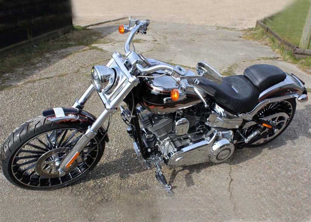 Click for high resolution Lot 204 - 2016 Harley Davidson  Softail Breakout CVO