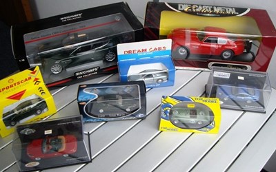 Lot 100 - Aston Martin models