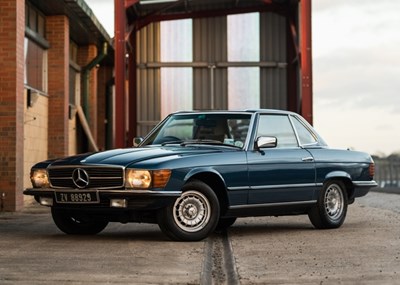 Lot 343 - 1976 Mercedes-Benz  350 SL Roadster