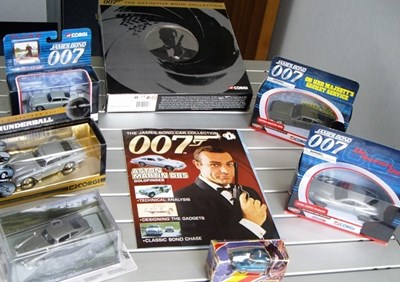 Lot 124 - James Bond models