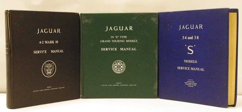 Click for high resolution Lot 7 - Three original Jaguar workshop manuals