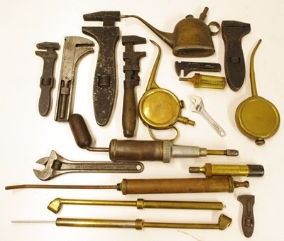 Lot 15 - A collection of 18 early motoring tools