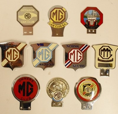 Lot 46 - Ten assorted MG badges