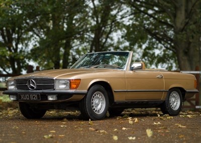 Lot 212 - 1977 Mercedes-Benz  350 SL Convertible