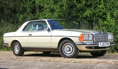 Lot 326 - 1972 Volvo 1800 ES