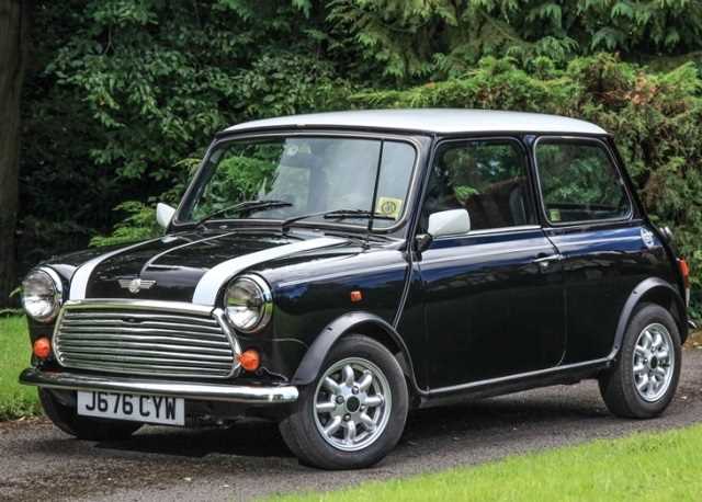 Click for high resolution Lot 149 - 1991 Rover Mini Cooper 1.3i