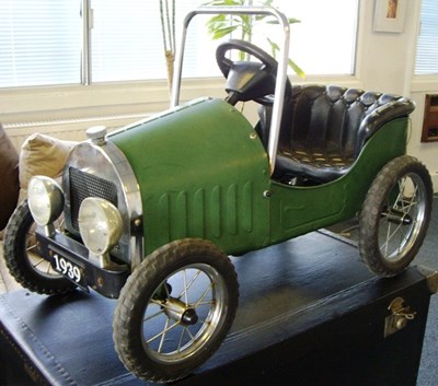 Lot 188 - A child’s pedal car