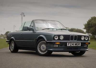 Lot 232 - 1988 BMW 325i Convertible