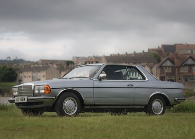 Lot 229 - 1981 Mercedes-Benz 230 CE