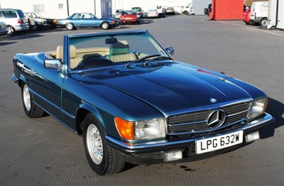 Lot 285 - 1981 Mercedes-Benz 380SL