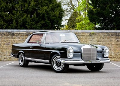 Lot 240 - 1965 Mercedes-Benz 220 SE