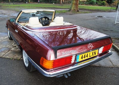 Lot 283 - 1987 Mercedes-Benz 500SL