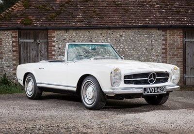 Lot 210 - 1966 Mercedes-Benz 230 SL Pagoda