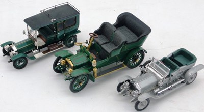 Lot 34 - Three Franklin Mint Rolls-Royce model cars