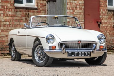 Lot 313 - 1963 MG B Roadster