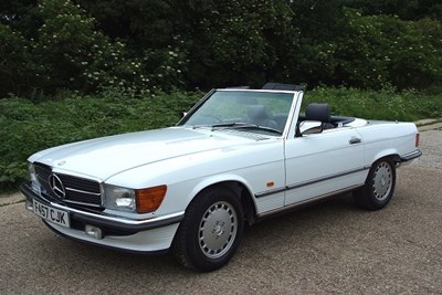 Lot 333 - 1988 Mercedes-Benz 300 SL Roadster