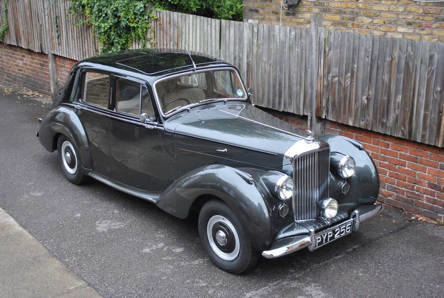 Click for high resolution Lot 310 - 1955 Bentley R-Type Saloon (Standard Steel)