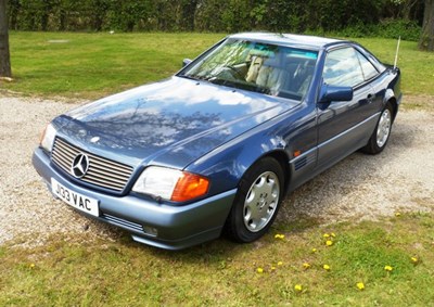 Lot 215 - 1991 Mercedes-Benz 300-24v SL Roadster