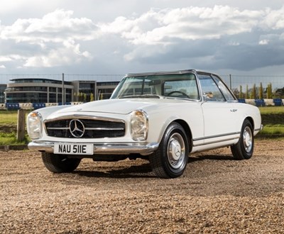 Lot 302 - 1967 Mercedes-Benz 250SL Pagoda