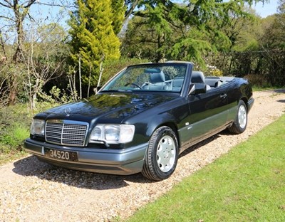 Lot 207 - 1996 Mercedes-Benz E320 Sportline Cabriolet